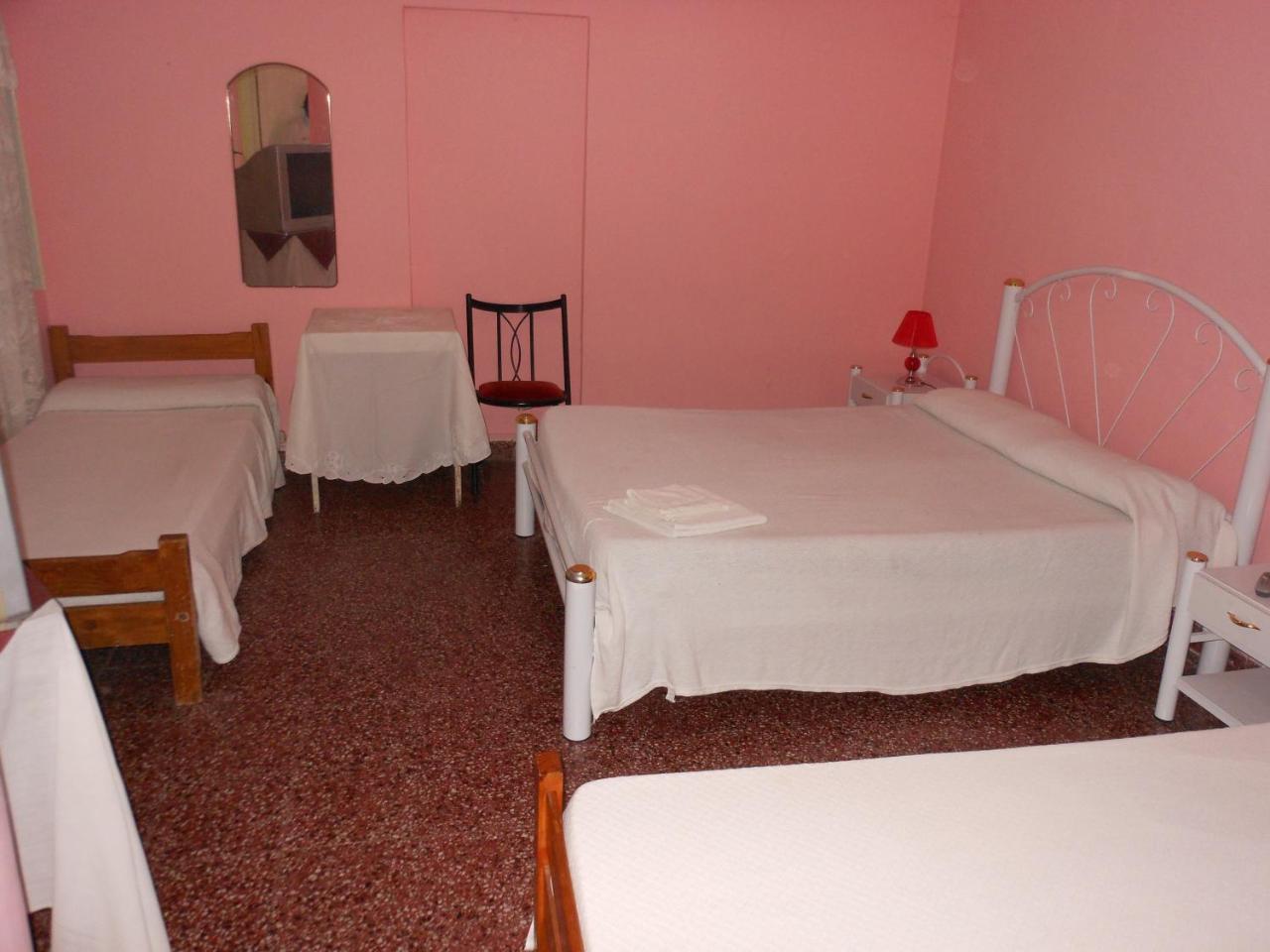 Hotel Los Robles Gualeguaychú Habitación foto