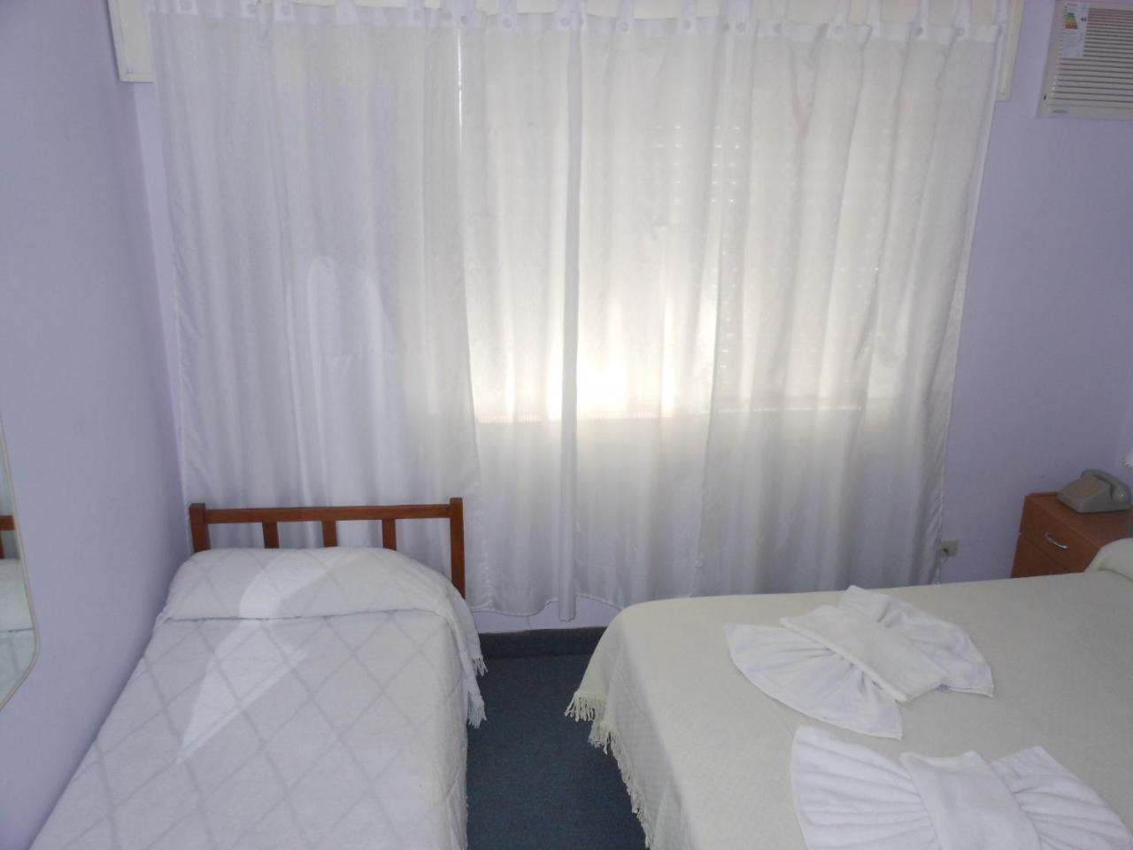 Hotel Los Robles Gualeguaychú Habitación foto